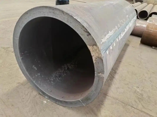 稻城30CrMo大口径无缝钢管